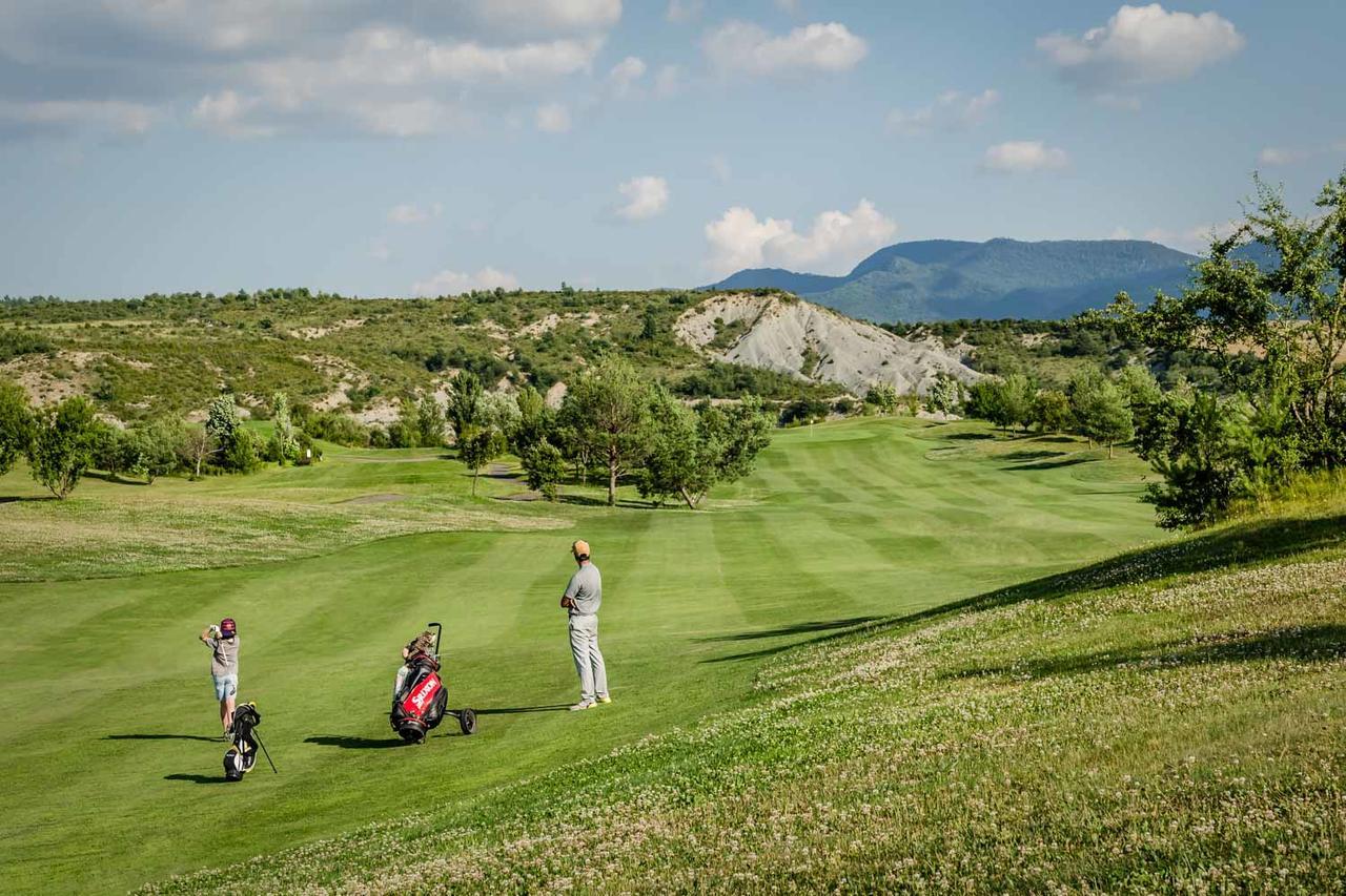 ​Exe Las Margas Golf Latas Exterior photo